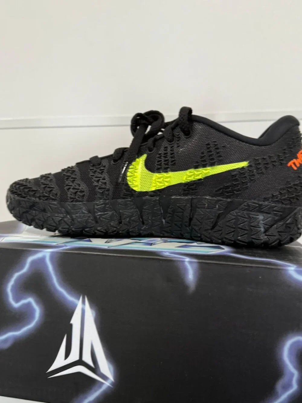 Nike Ja 3 NY vs. NY IM0464-001 New With Box DS Size 9-12 Mens